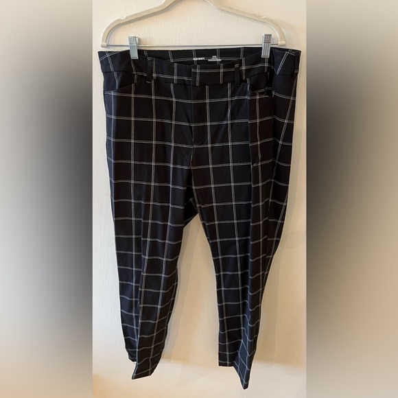 Old Navy Pants - OLD NAVY PIXIE HIGH RISE PANTS 🌺SIZE 16 🌺SECRET SILM POCKETS